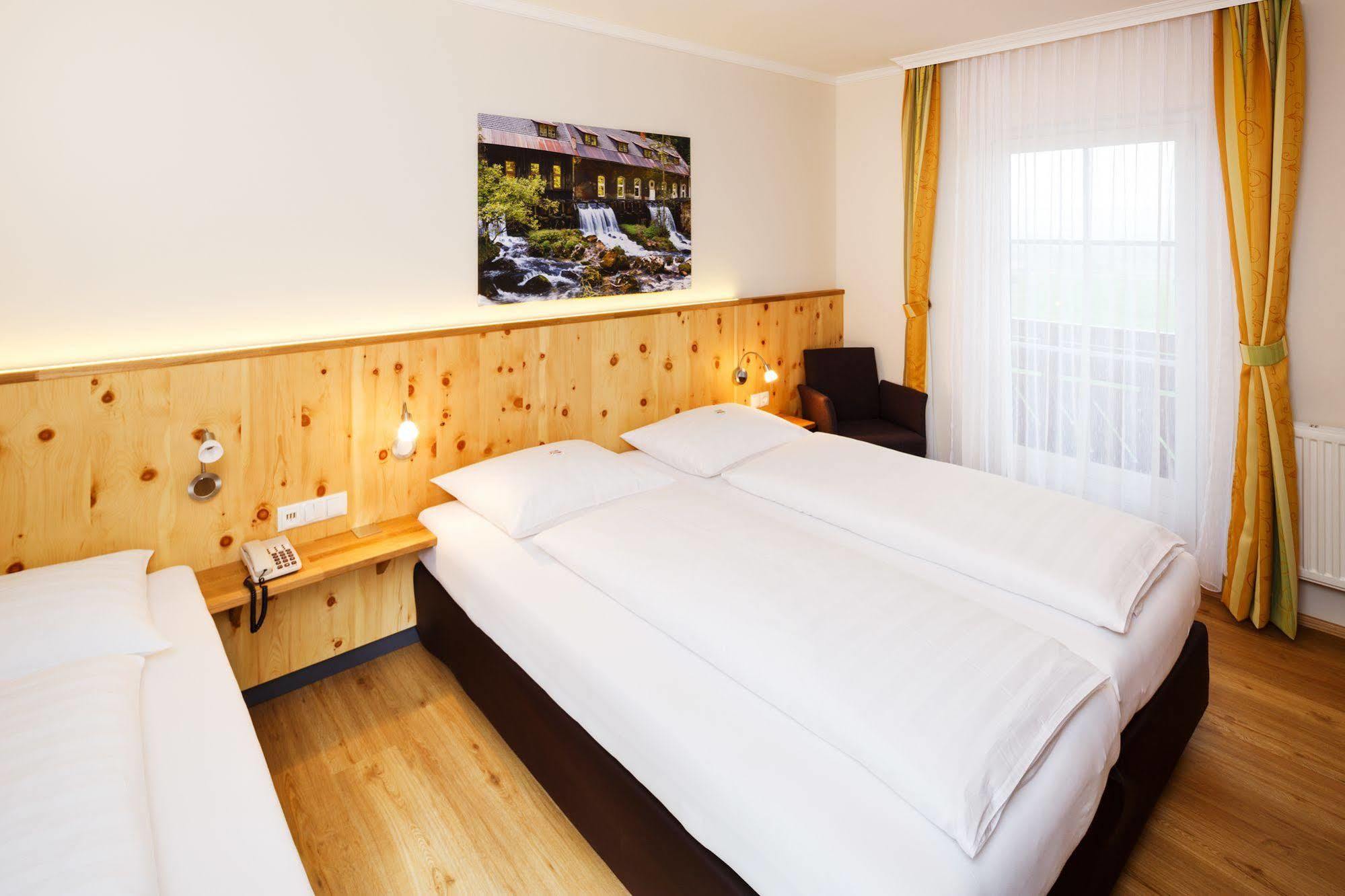 Pension Jageredt Nussbach Buitenkant foto